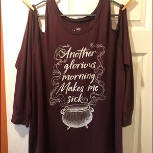 NWOT TORRID 3 COLDSHOULDER HOCUS POCUS TOP
